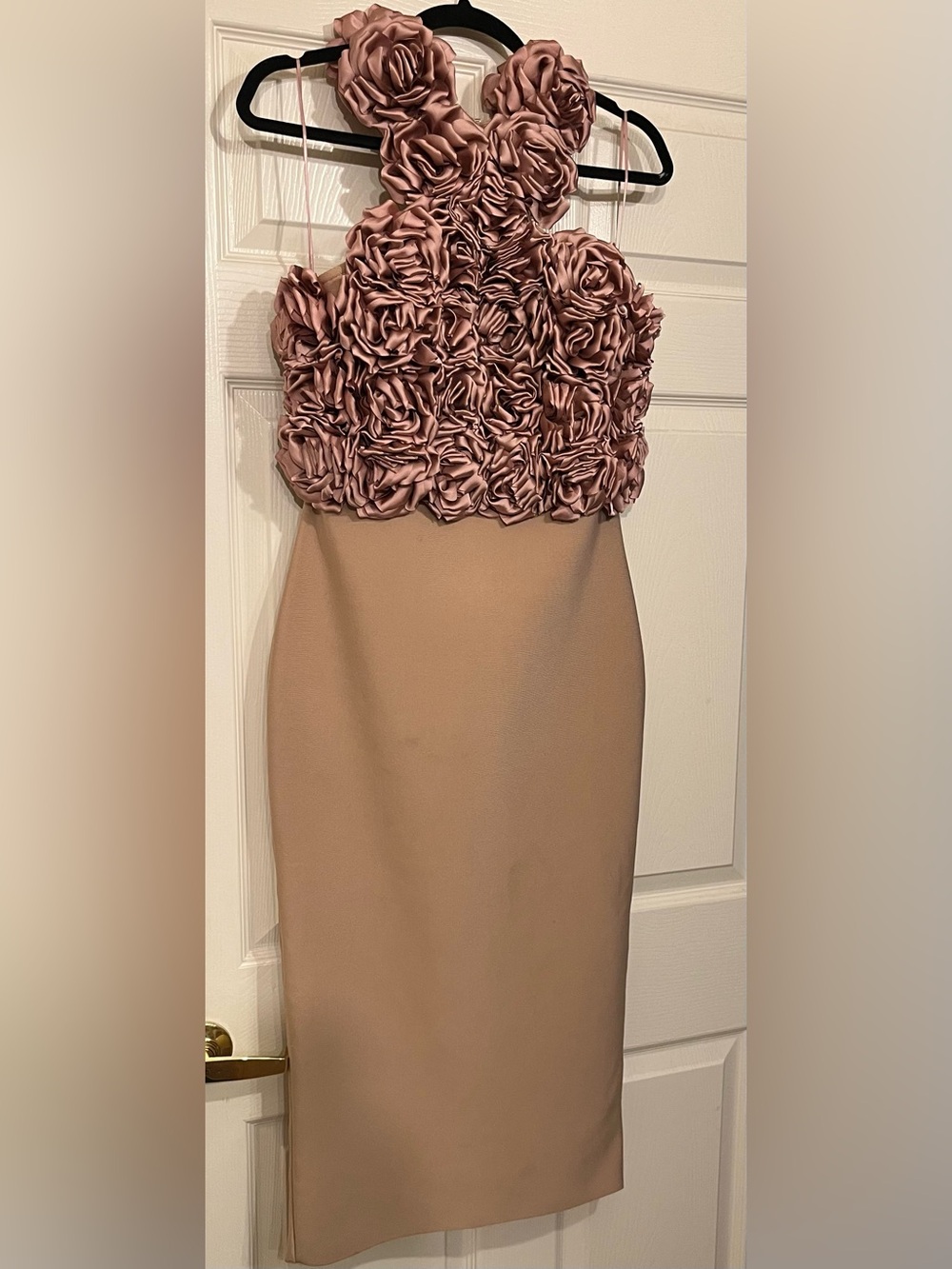 Blush Rose-Embellished Halter Midi Dress - Picture 3 of 4